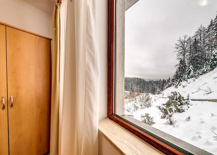 Alpine Haven 2-bedroom Escape, By Flat Mаnager Pamporovo